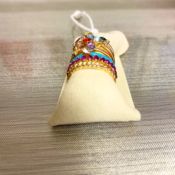 Set of 7 BRAND NEW gold toned rings size 6 ❤️❤️❤️ - Picture 5 of 5